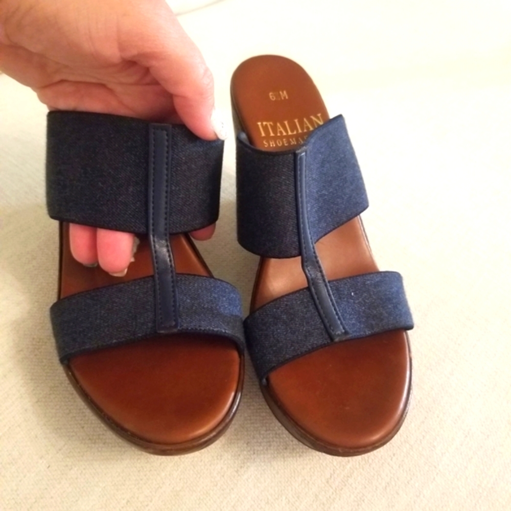 Italian Shoemakers Blue wedges